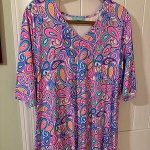 This is a Lulu-B STYLE Dress, V-neck, Paisley Print, size 1X